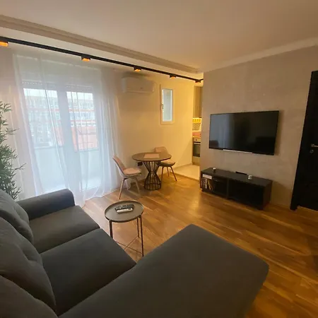 Apartment Ceger 1
